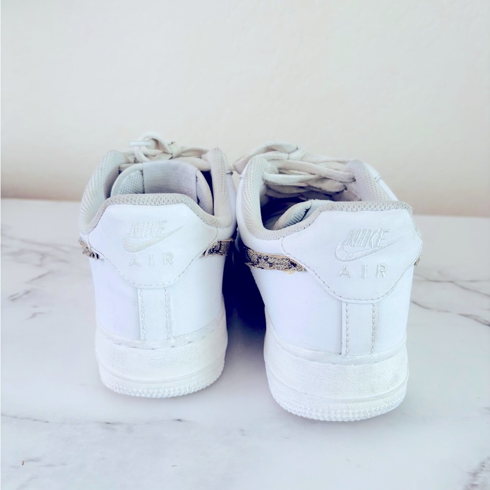 Nike Air Force 1 Gucci Style White Sneakers with Patterned Swoosh - Picture 6 of 6
